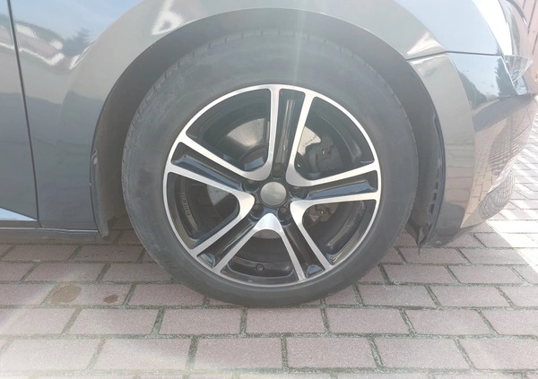 Skoda Superb cena 57874 przebieg: 190000, rok produkcji 2015 z Konin małe 379